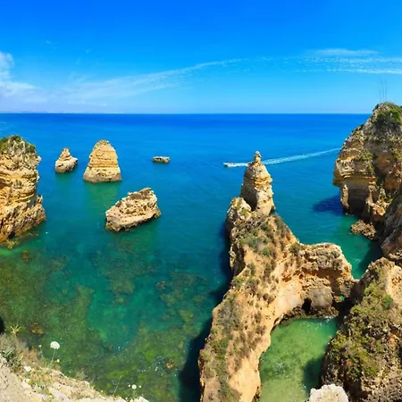 D08 - Bay View In Vale Da